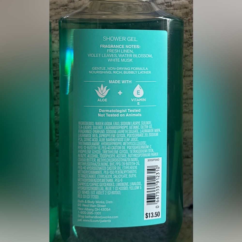 Bath & Body Works Saltwater Breeze Body Wash - Green and Yellow - Picture 2 of 2